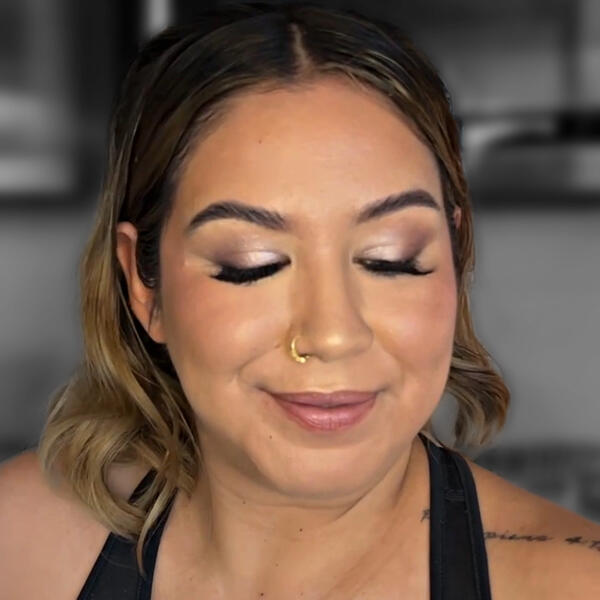 Smokey sculpted glow